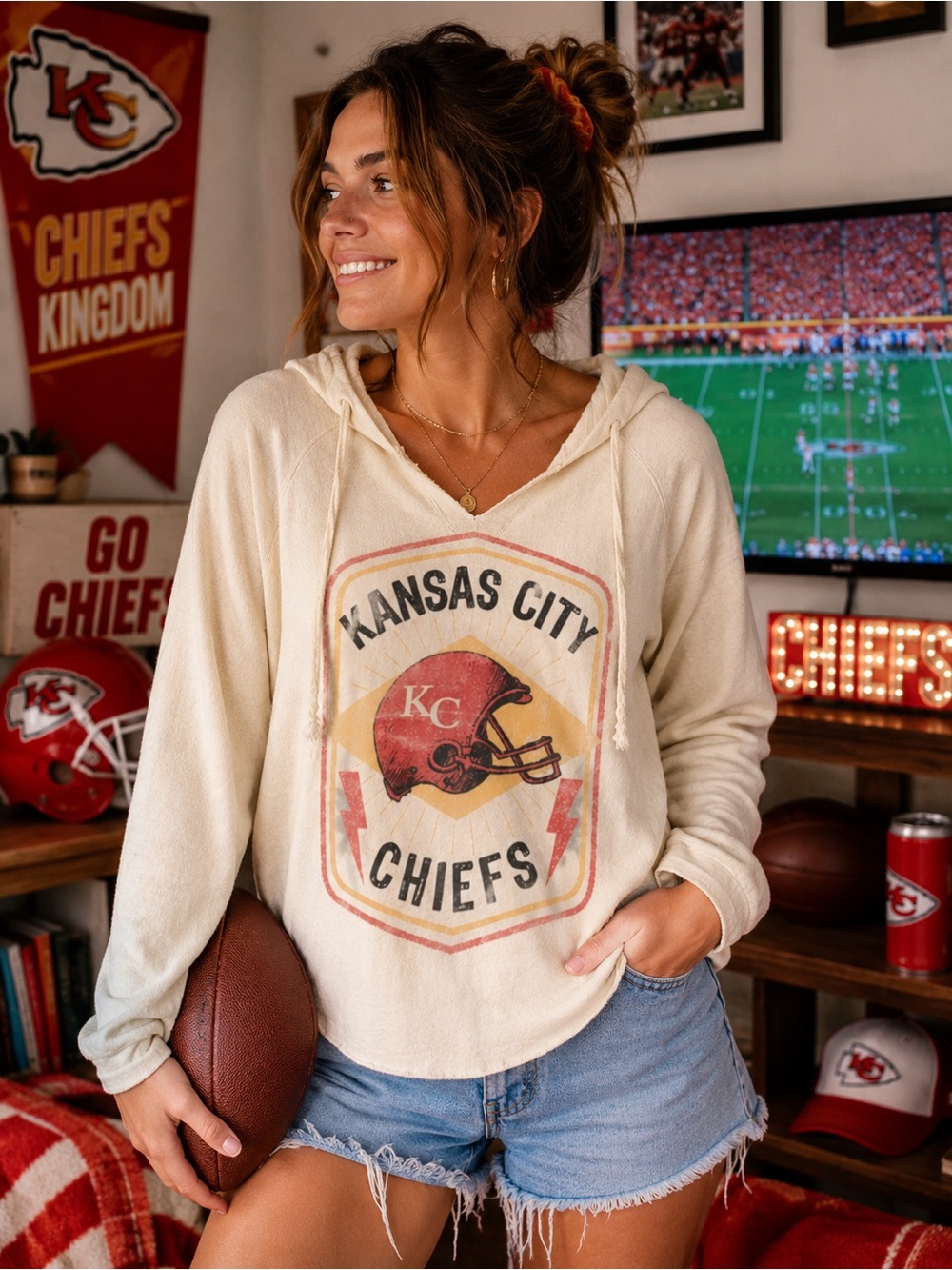 Kansas City Chiefs Vintage Graphic Hoodie | Small | NFL Football Fan Sweatshirt